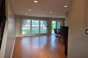 1719 W Lexington Dr, Arlington Heights, IL 60004 - Photo 26