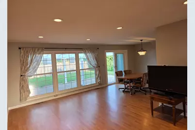 1719 W Lexington Drive, Arlington Heights, IL 60004 - Photo 32