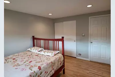 1719 W Lexington Drive, Arlington Heights, IL 60004 - Photo 10