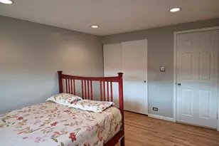 1719 W Lexington Dr, Arlington Heights, IL 60004 - Photo 10