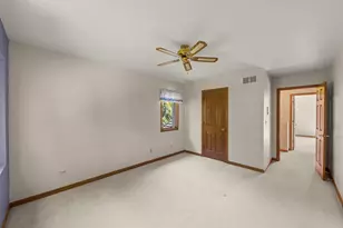 1599 Far Hills Dr, Bartlett, IL 60103 - Photo 22
