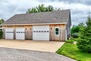 10617 E 2950 N Rd, Blackstone, IL 61313 - Photo 34