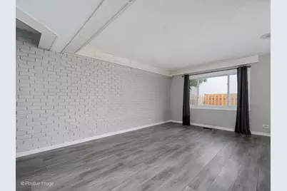1957 Wildwood Circle, Glendale Heights, IL 60139 - Photo 2
