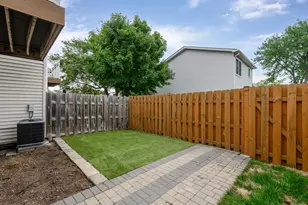 1957 Wildwood Cir, Glendale Heights, IL 60139 - Photo 16