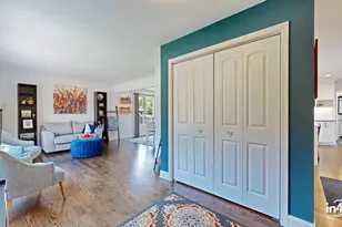 1809 Eaton Dr, Woodridge, IL 60517 - Photo 4