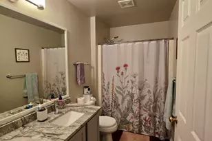 533 N Red Deer Rd, Round Lake, IL 60073 - Photo 12