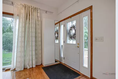 605 N Windsor Drive, Mount Prospect, IL 60056 - Photo 18