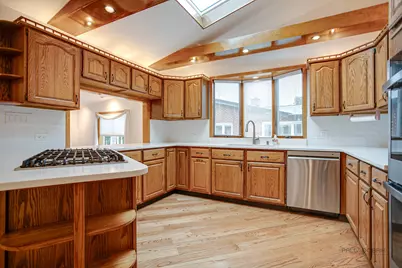 605 N Windsor Drive, Mount Prospect, IL 60056 - Photo 6