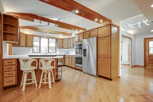 605 N Windsor Dr, Mount Prospect, IL 60056 - Photo 8