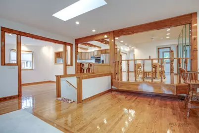 605 N Windsor Drive, Mount Prospect, IL 60056 - Photo 16