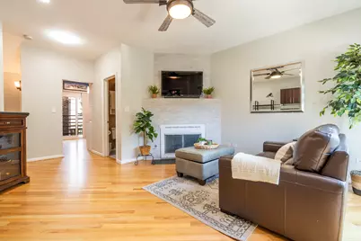 1741 N Wilmot Avenue, Chicago, IL 60647 - Photo 4