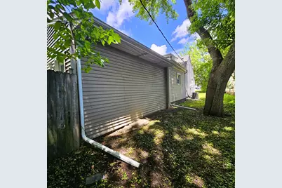 611 Golfview Drive, Round Lake Beach, IL 60073 - Photo 2