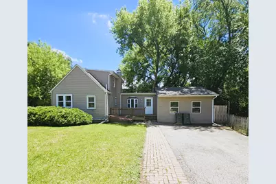 611 Golfview Drive, Round Lake Beach, IL 60073 - Photo 1
