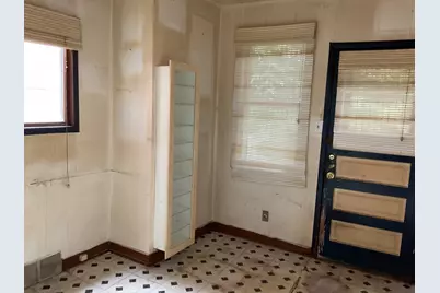 11335 S Forrestville Avenue, Chicago, IL 60628 - Photo 6