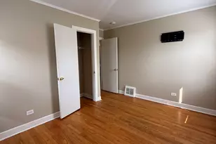 5431 S Natoma Ave, Chicago, IL 60638 - Photo 8