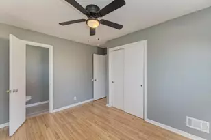 353 W Hickory St, Chicago Heights, IL 60411 - Photo 16