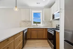 1242 W Winnemac Ave, Chicago, IL 60640 - Photo 14