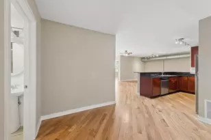 3550 W Montrose Ave, Chicago, IL 60618 - Photo 2