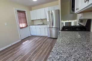 217 S Channel Dr, Round Lake Beach, IL 60073 - Photo 6