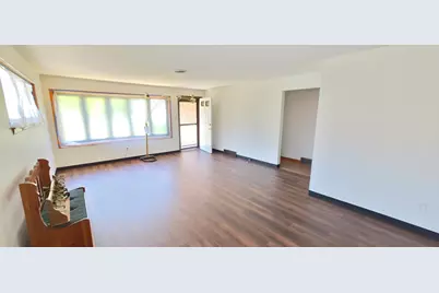 1904 Oakland Avenue, Crest Hill, IL 60403 - Photo 8