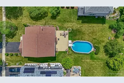 296 W Daisy Circle, Romeoville, IL 60446 - Photo 8