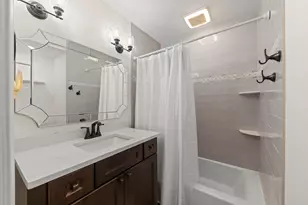 2304 Meadow Dr, Rolling Meadows, IL 60008 - Photo 18