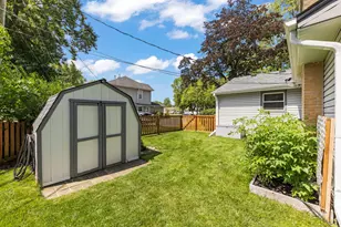 2304 Meadow Dr, Rolling Meadows, IL 60008 - Photo 24