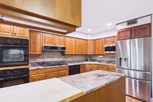 2541 Cobblewood Dr, Northbrook, IL 60062 - Photo 10