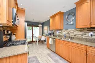 1562 Hunt Dr, Normal, IL 61761 - Photo 8