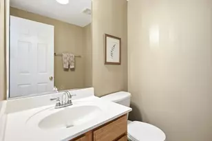 1385 New Haven Dr, Cary, IL 60013 - Photo 4