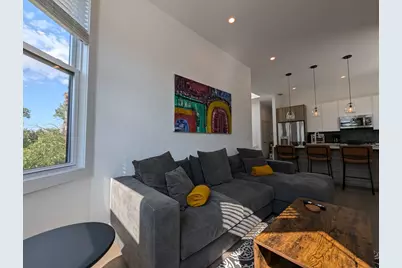 2120 W Belmont Avenue #3F, Chicago, IL 60618 - Photo 4