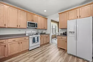 2886 Camden Dr, West Chicago, IL 60185 - Photo 14