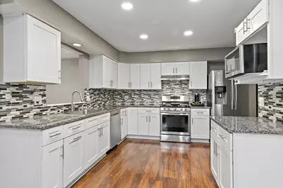 1559 Laurel Oaks Drive, Streamwood, IL 60107 - Photo 4