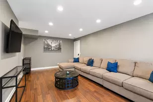 1559 Laurel Oaks Dr, Streamwood, IL 60107 - Photo 8