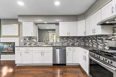 1559 Laurel Oaks Drive, Streamwood, IL 60107 - Photo 2