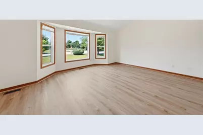 1402 Enborn Drive, Joliet, IL 60431 - Photo 4