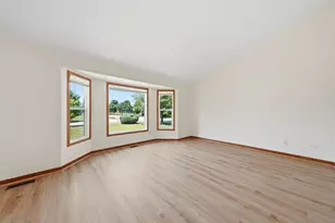 1402 Enborn Dr, Joliet, IL 60431 - Photo 4