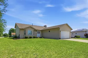 1402 Enborn Dr, Joliet, IL 60431 - Photo 2