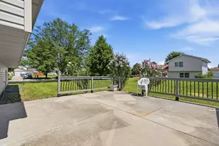 1402 Enborn Dr, Joliet, IL 60431 - Photo 22