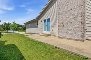 1402 Enborn Dr, Joliet, IL 60431 - Photo 24