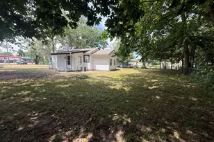 8307 N 2nd St, Machesney Park, IL 61115 - Photo 16