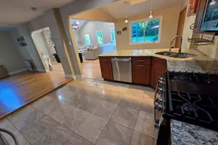 1909 W 56th St, La Grange Highlands, IL 60525 - Photo 6