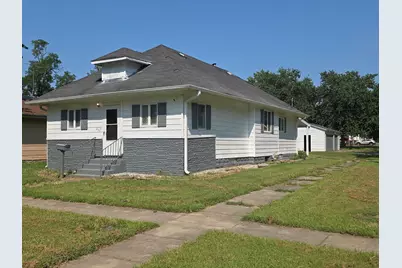 639 S Pine Street, Centralia, IL 62801 - Photo 1