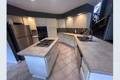 700 Westridge Road, Joliet, IL 60431 - Photo 6