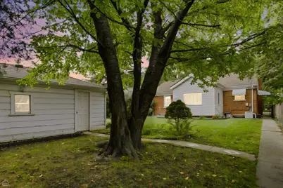 8716 N Harding Avenue, Skokie, IL 60076 - Photo 24