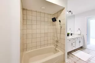 249 Wilshire Rd, Lake Forest, IL 60045 - Photo 38