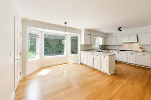 249 Wilshire Rd, Lake Forest, IL 60045 - Photo 16