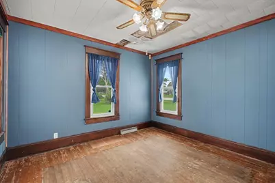 905 E Pells Street, Paxton, IL 60957 - Photo 10