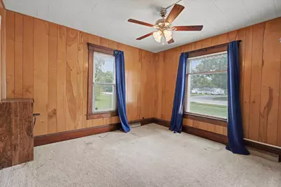 905 E Pells Street, Paxton, IL 60957 - Photo 16