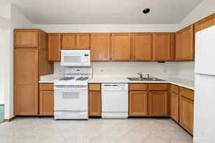 1115 Huntwyck Ct, Elgin, IL 60120 - Photo 12